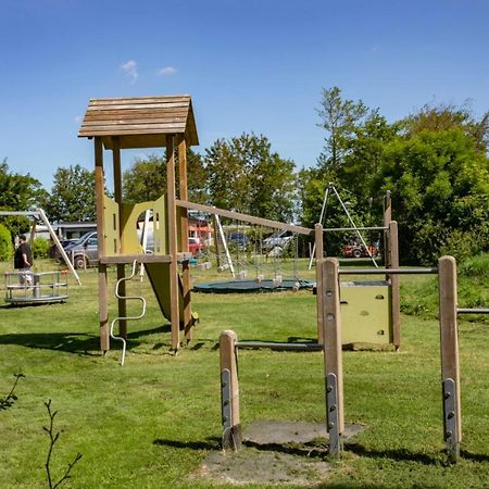 סנט מארטן Chalet 511 Op Recreatiepark De Wielen מראה חיצוני תמונה